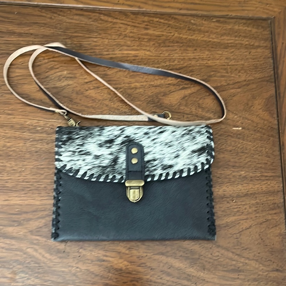 Crossover purse